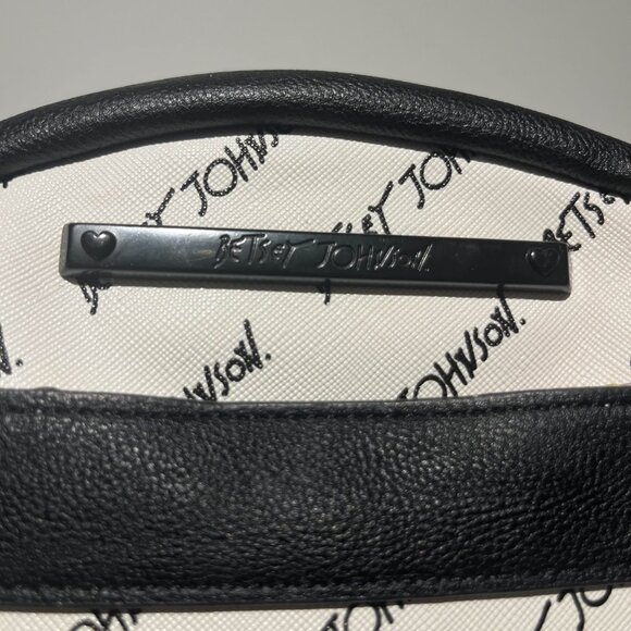 GREAT CONDITION~Betsey Johnson Backpack - Picture 8 of 10